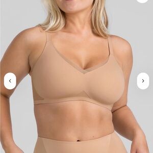 Honeylove Crossover wireless bra